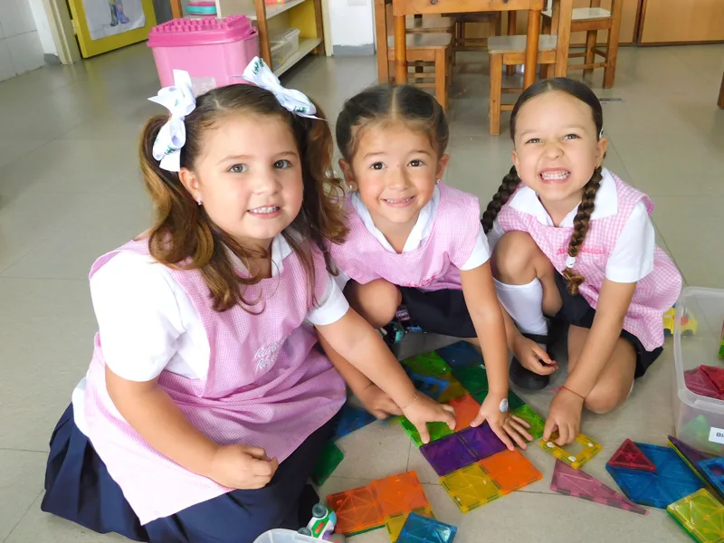 Educacion-Inicial_Academia-Merici_01